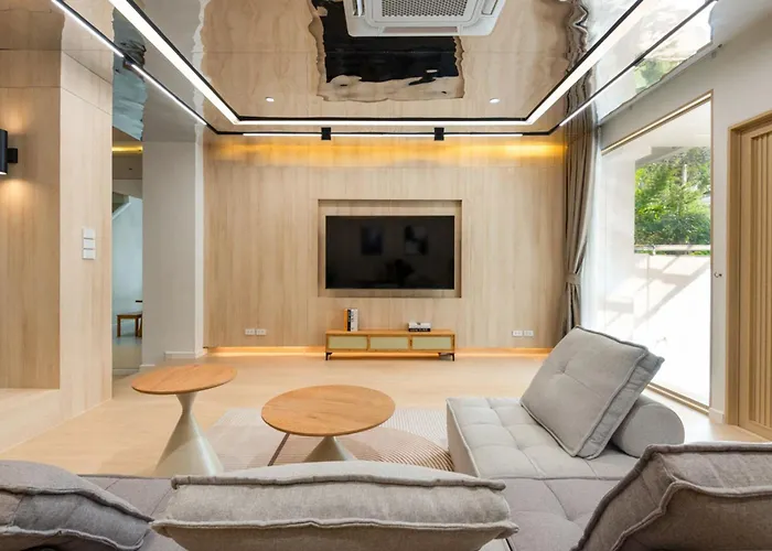 Spacious 4br Muji With Loft Pool In Ekkamai * 방콕
