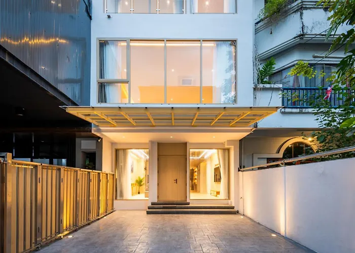 Spacious 4br Muji With Loft Pool In Ekkamai * 방콕