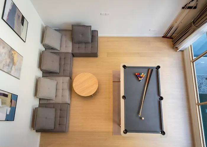Spacious 4br Muji With Loft Pool In Ekkamai 빌라 *