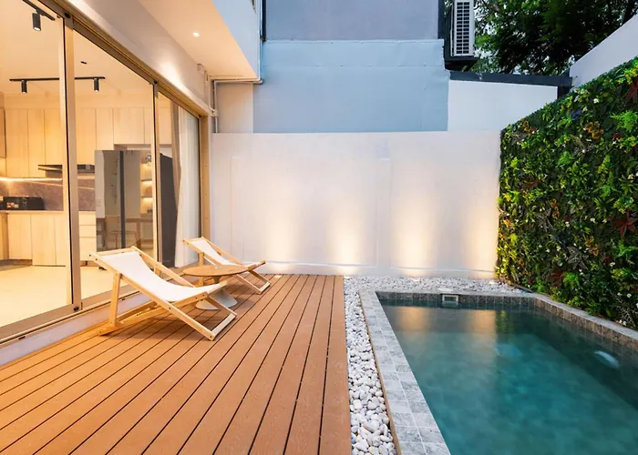 빌라 Spacious 4br Muji With Loft Pool In Ekkamai 방콕