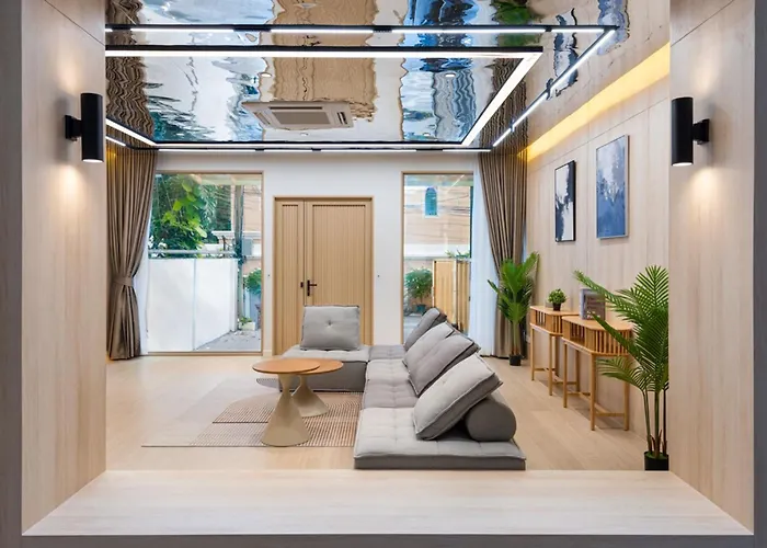 Spacious 4br Muji With Loft Pool In Ekkamai 빌라 *