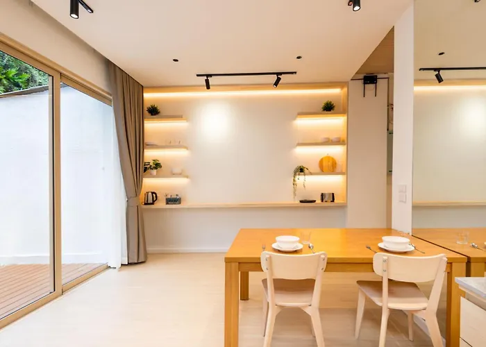 Spacious 4br Muji With Loft Pool In Ekkamai 방콕