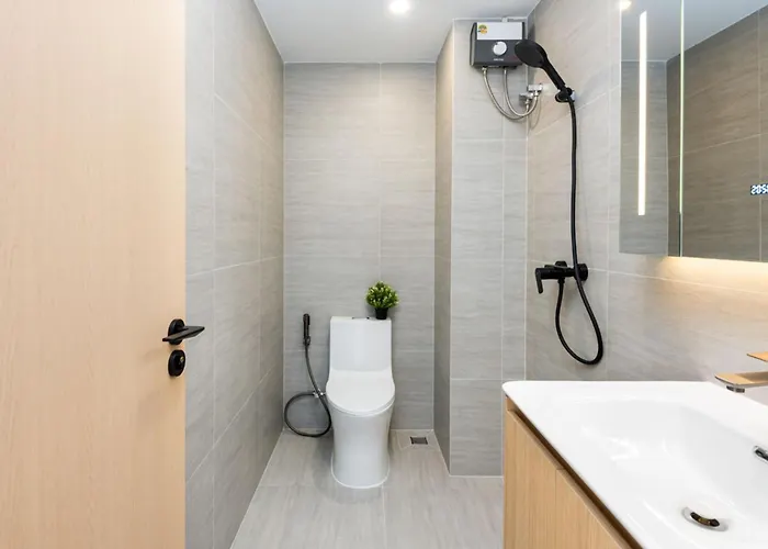 빌라 Spacious 4br Muji With Loft Pool In Ekkamai 방콕